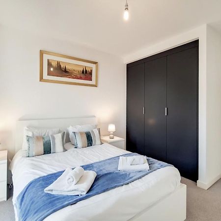 Deluxe One Bed Apartment By London Excel Εξωτερικό φωτογραφία