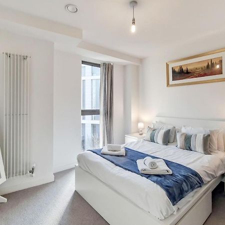 Deluxe One Bed Apartment By London Excel Εξωτερικό φωτογραφία